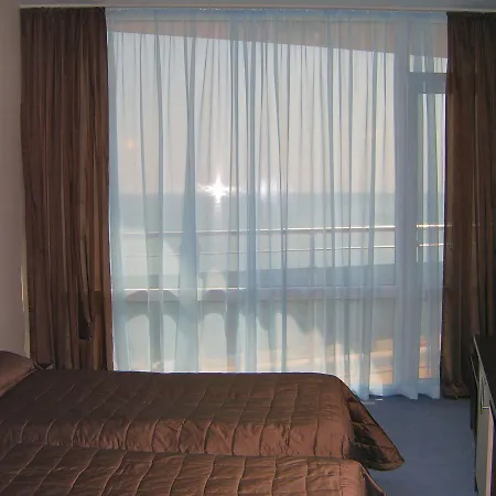 Sunny Bay Sea View ホテル ポモリエ