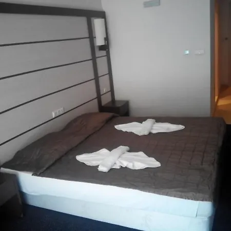 Sunny Bay Sea View 3* ポモリエ